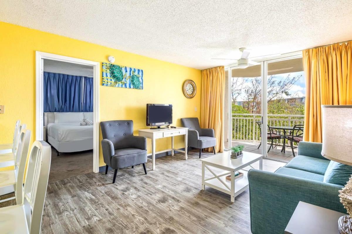 Tortuga Suite At Sunrise Suites Resort - Heated Pool, Hot Tub & Free Parking Key West Bagian luar foto