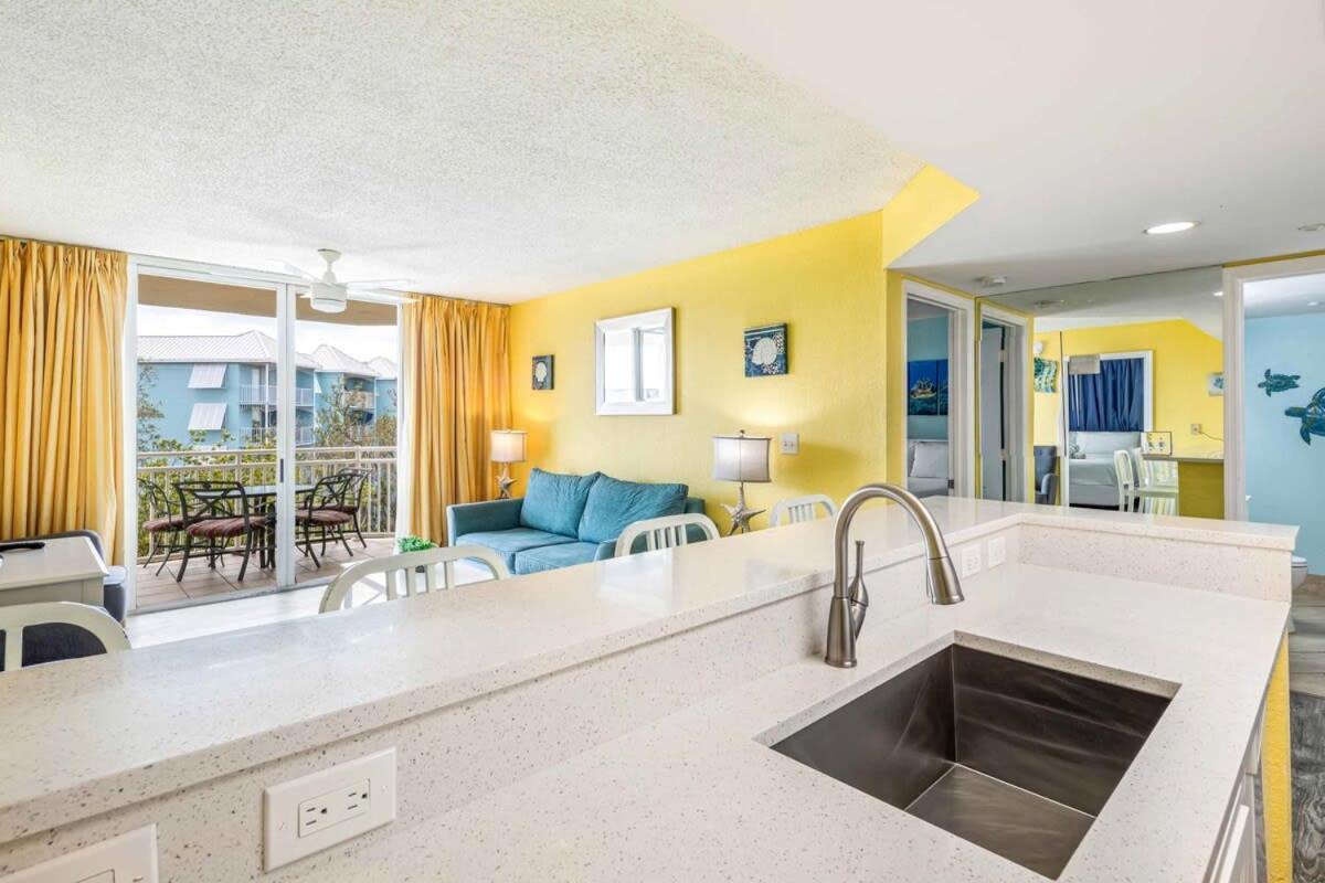 Tortuga Suite At Sunrise Suites Resort - Heated Pool, Hot Tub & Free Parking Key West Bagian luar foto