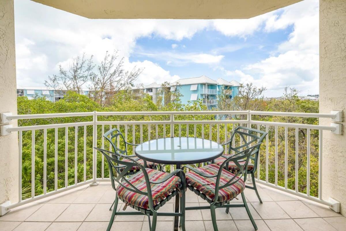 Tortuga Suite At Sunrise Suites Resort - Heated Pool, Hot Tub & Free Parking Key West Bagian luar foto